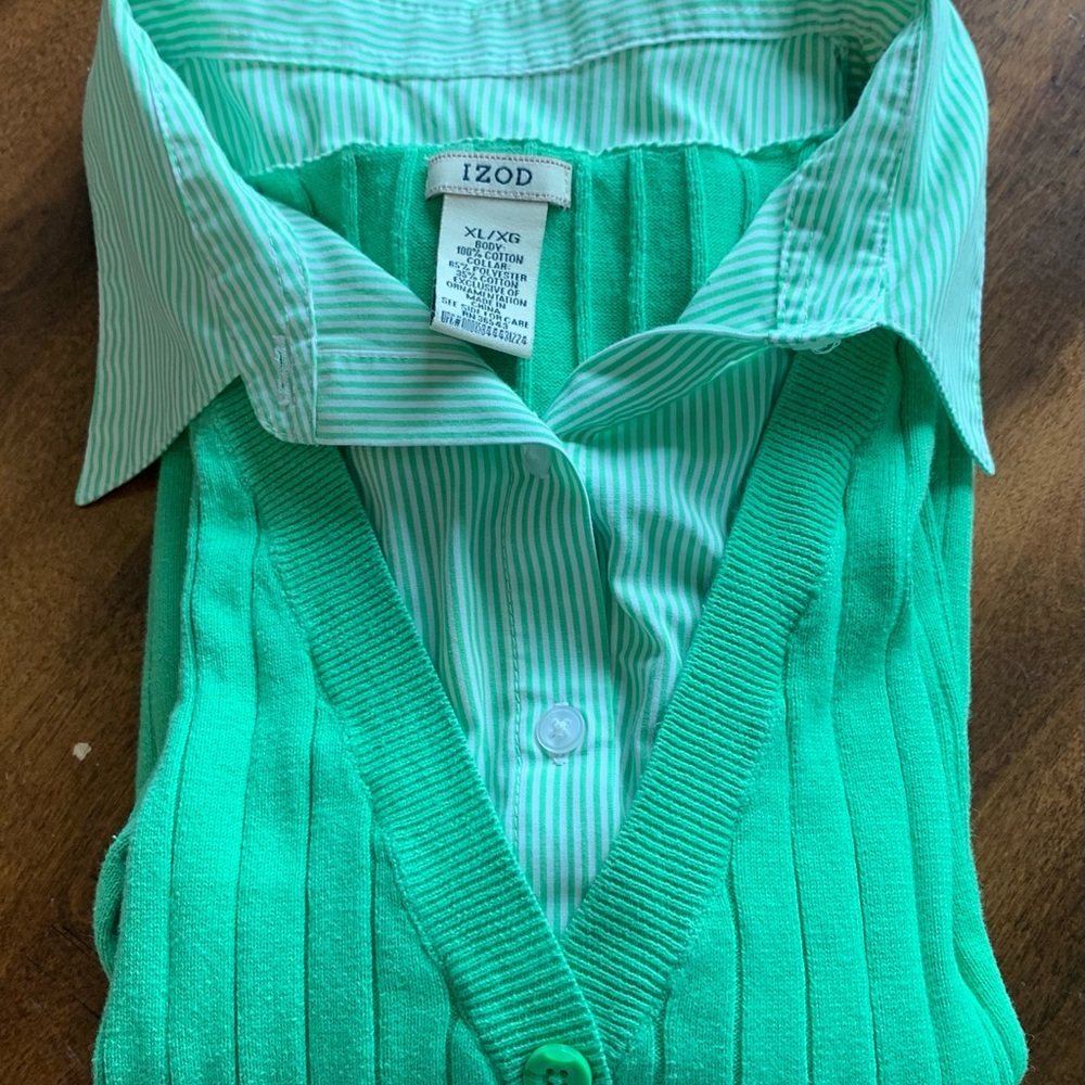 Izod Green Sweater with Sewn in Checked Coller